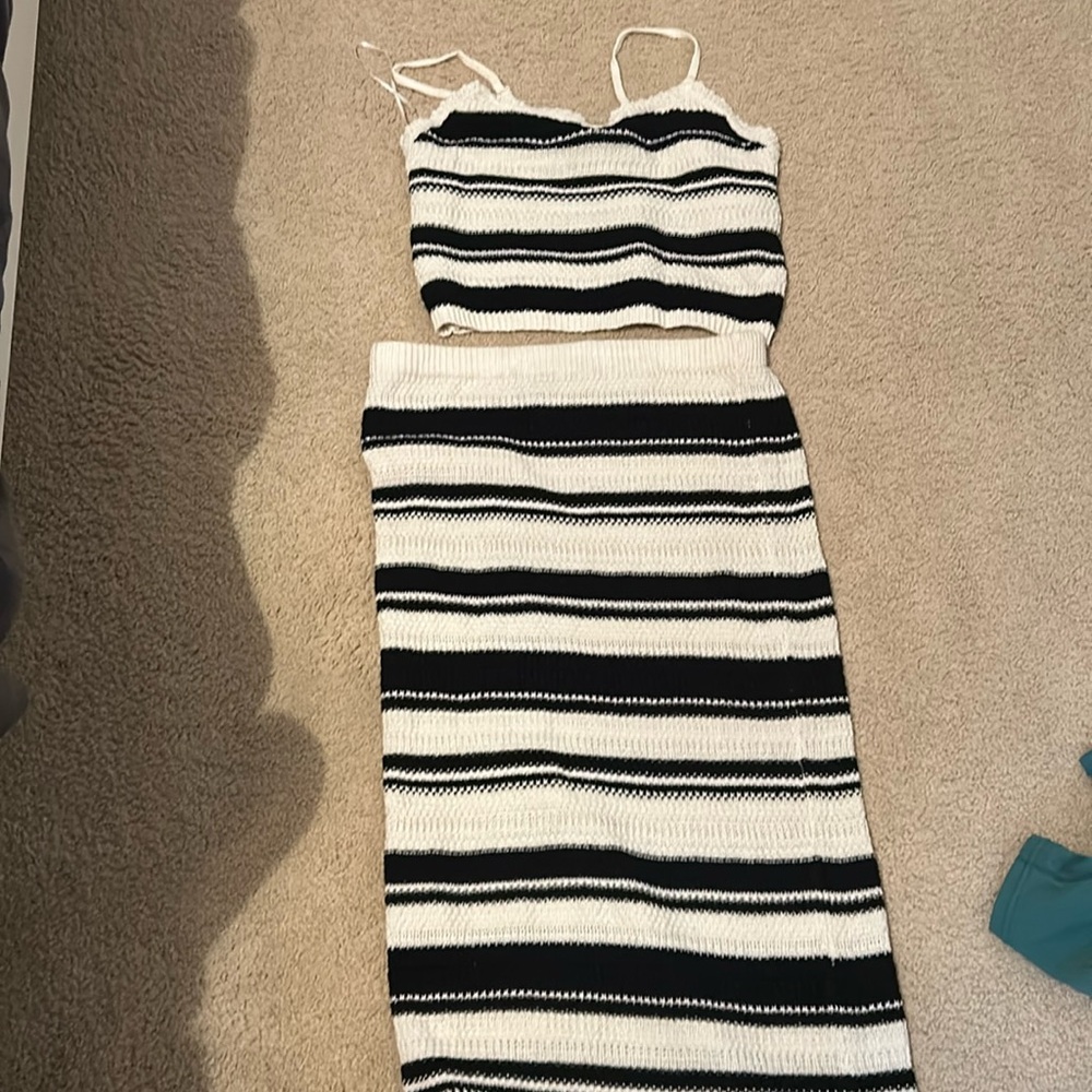 Women’s matching striped beach set